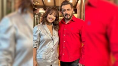 Hina Khan Makes An Appearance On Weekend Ka Vaar Amid Cancer Battle, Salman Khan’s Heartfelt Words Leaves Her In Tears